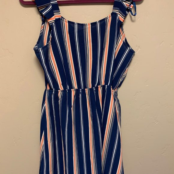 MONTEAU LA GORGEOUS LATINA PINSTRIPE CUTIE DRESS - Picture 2 of 2